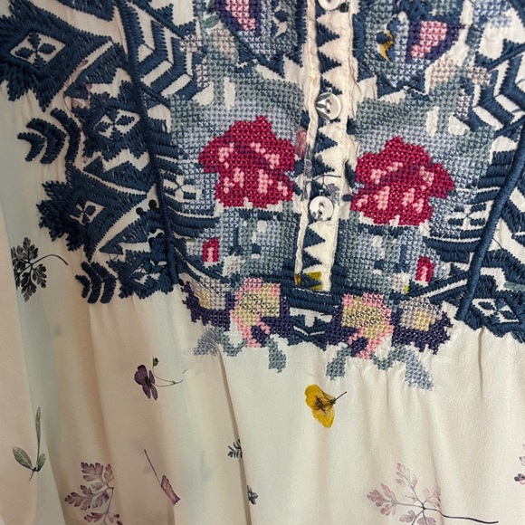 Johnny Was Cream Tunic with Navy and Pink Embroidered Bib - Picture 4 of 5